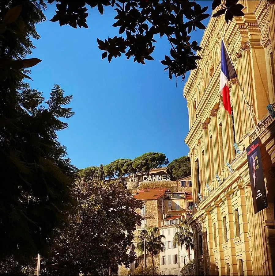 Cannes - Appartement Cosy Et Lumineux 0*,